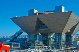 日本东京有明国际会展中心Tokyo Big Sight International Exhibition Center